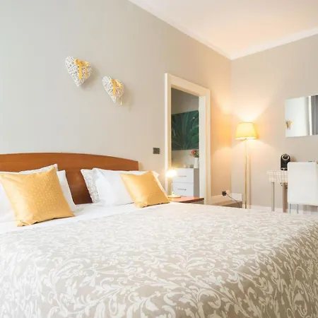 My Bed & Breakfast 2*